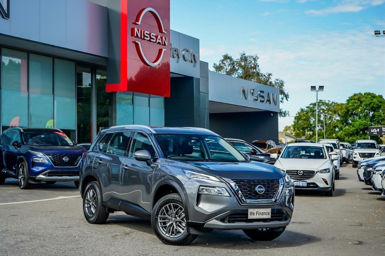Nissan X-trail image 2