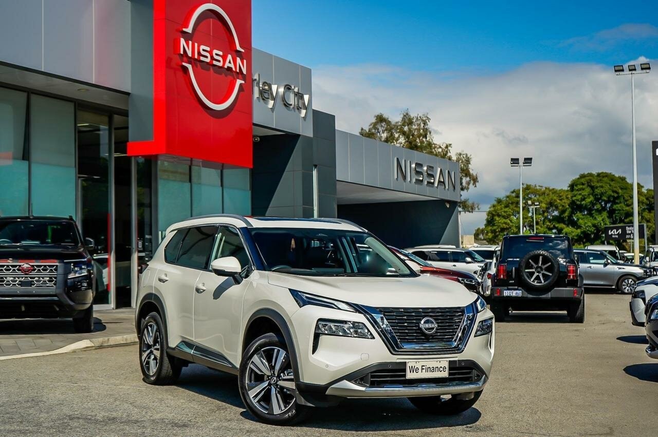 Nissan X-trail image 2
