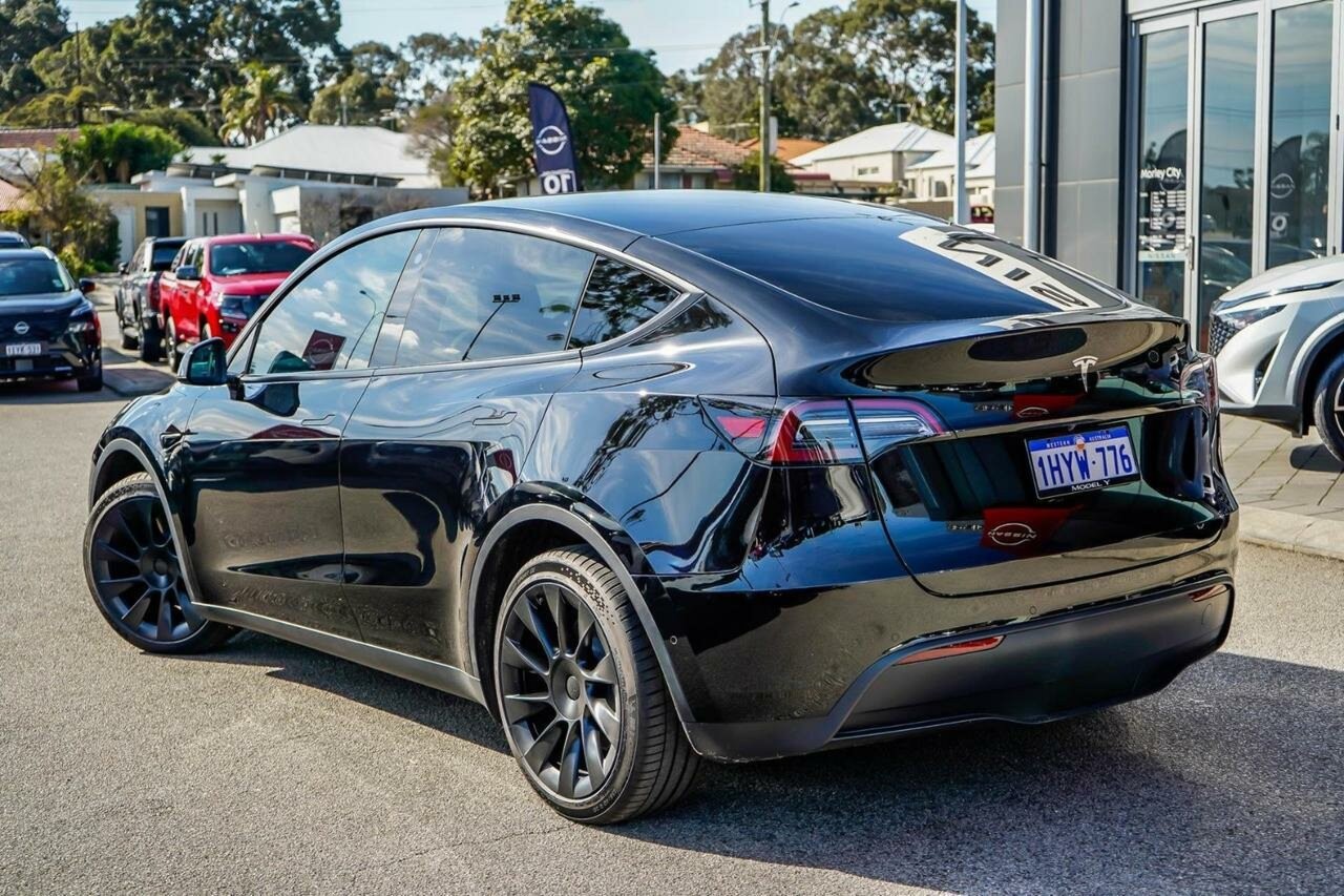 Tesla Model Y image 2