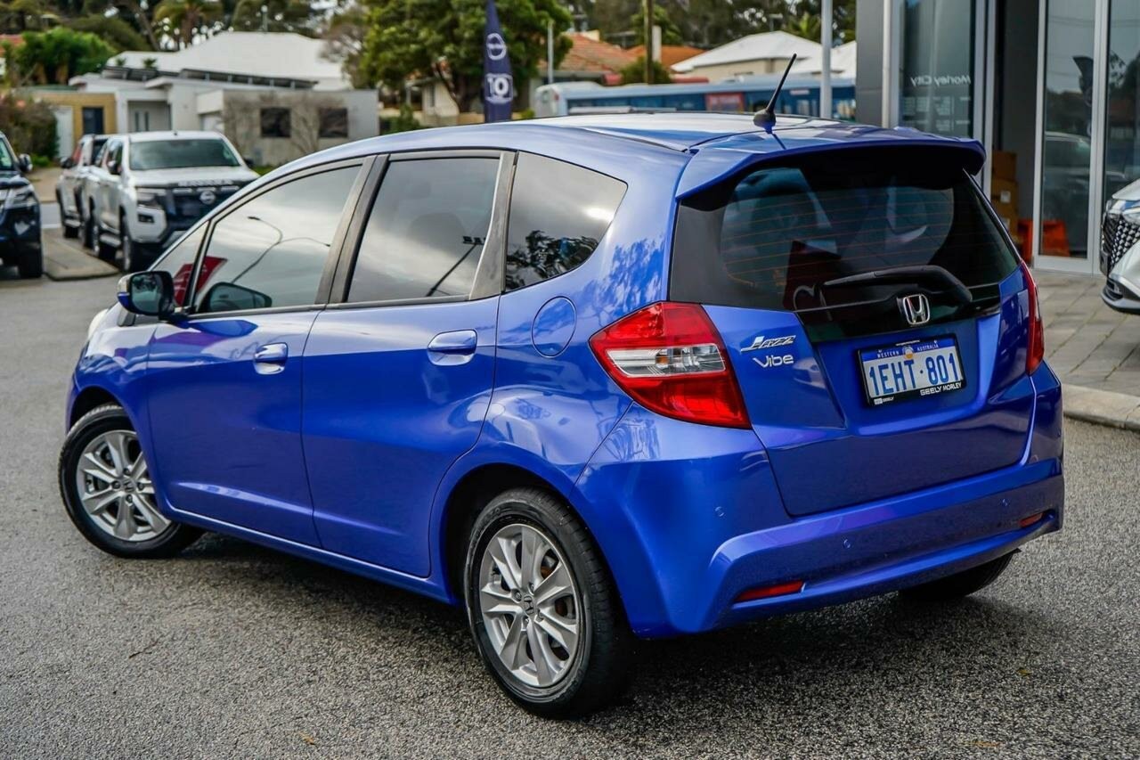 Honda Jazz image 2