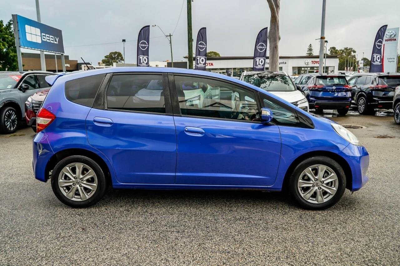 Honda Jazz image 3