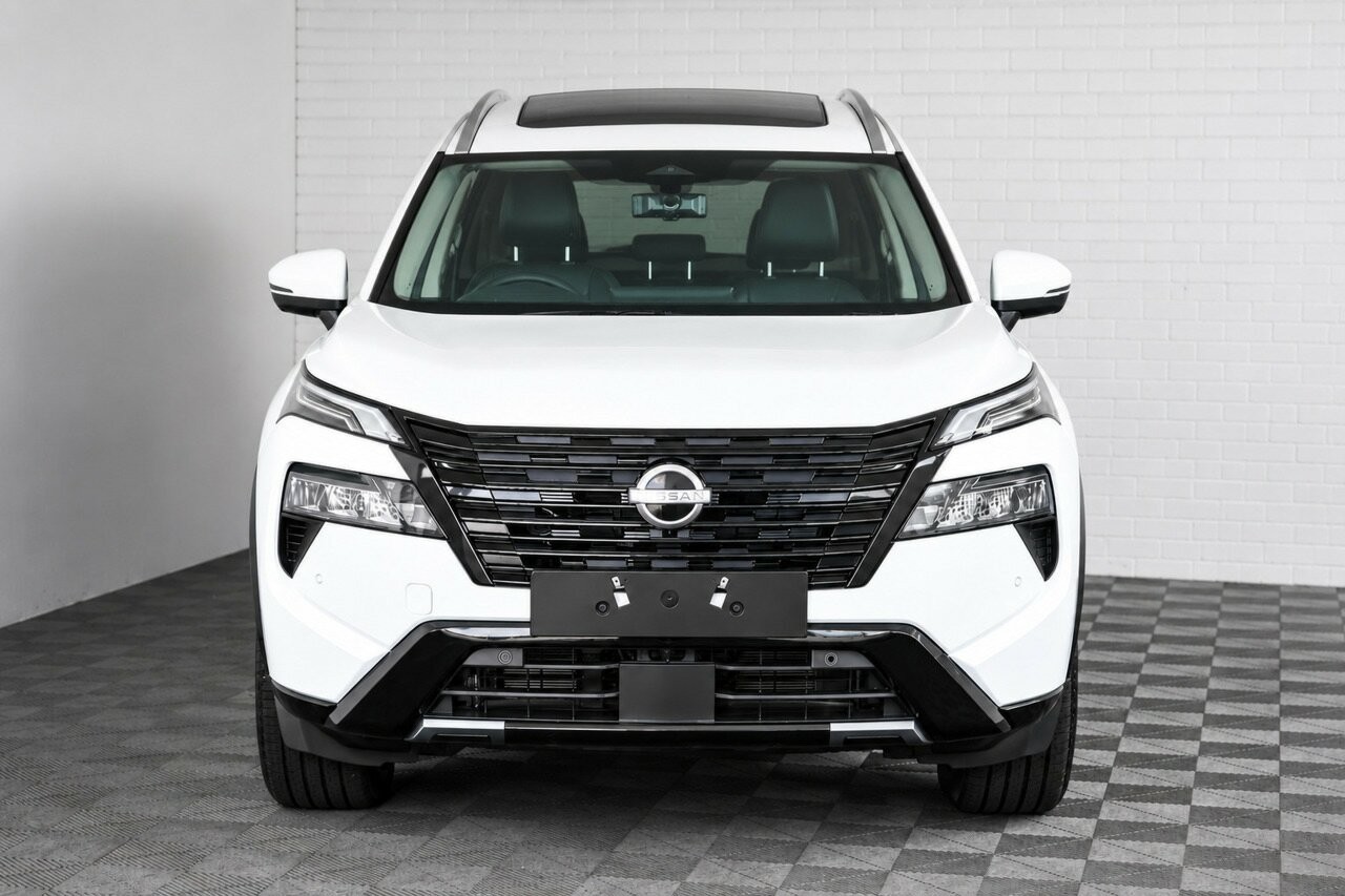 Nissan X-trail image 2