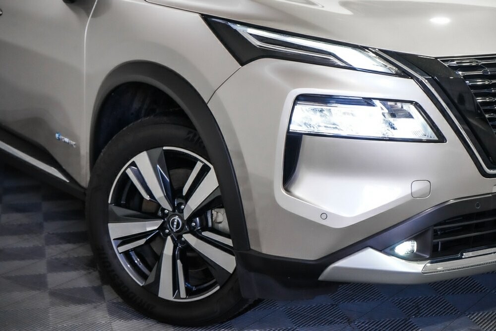Nissan X-trail image 2