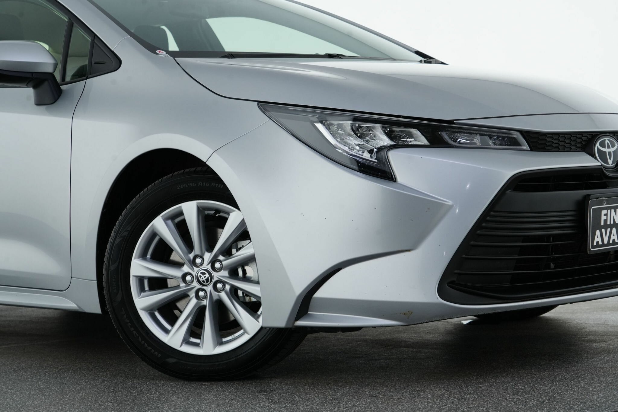 Toyota Corolla image 2