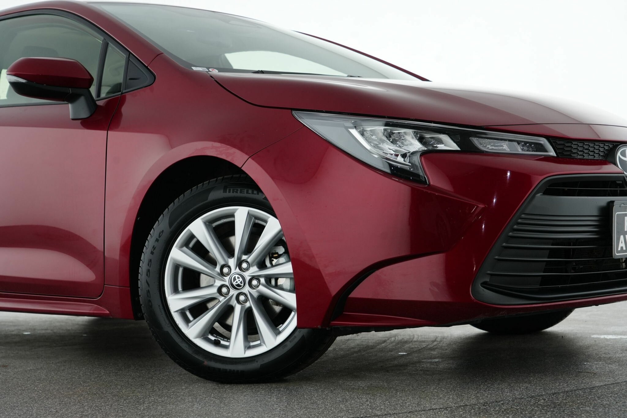 Toyota Corolla image 2