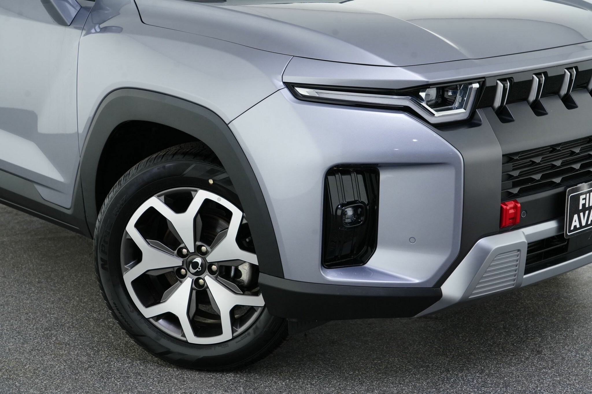 Kgm Ssangyong Torres image 2