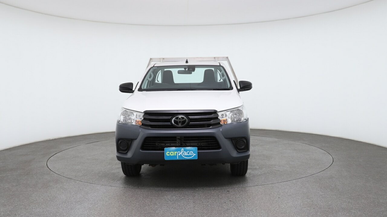 Toyota Hilux image 3
