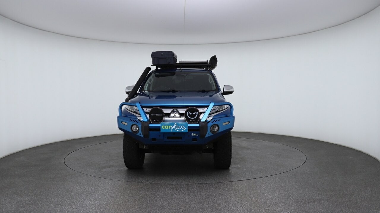 Mitsubishi Triton image 2