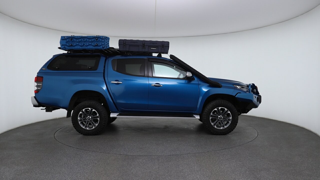 Mitsubishi Triton image 3