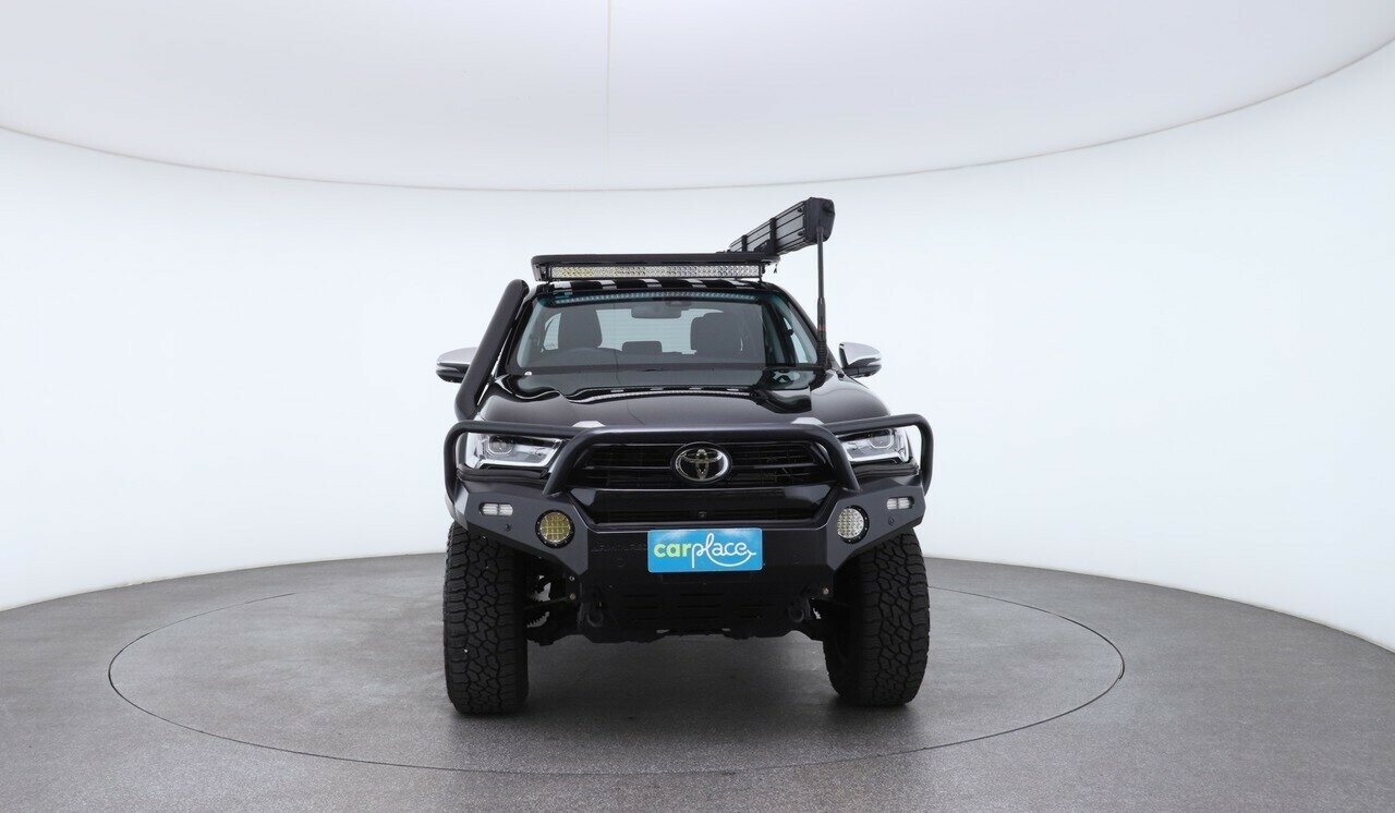 Toyota Hilux image 3