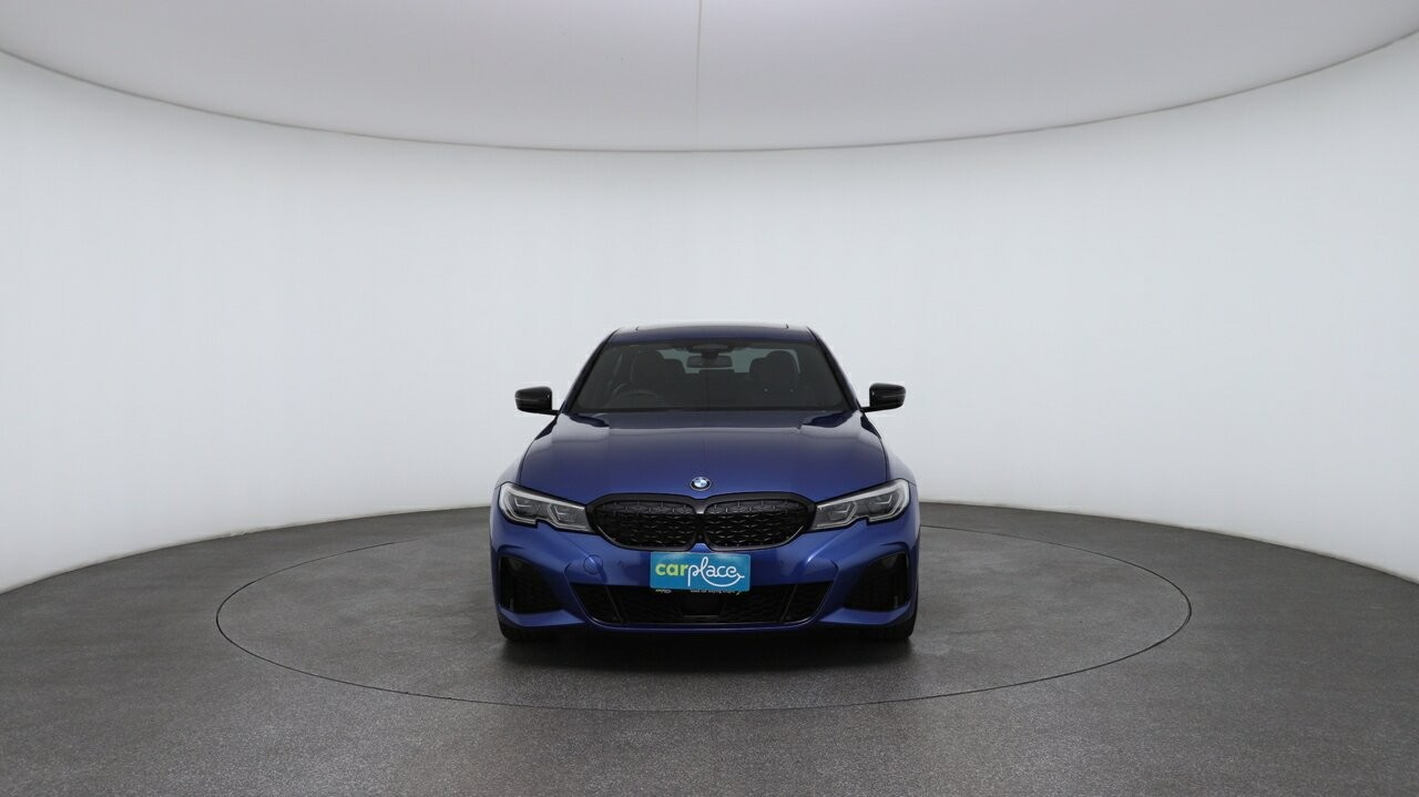 BMW 3 Series image 2