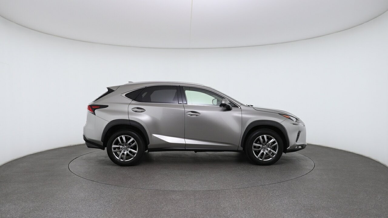 Lexus Nx image 3