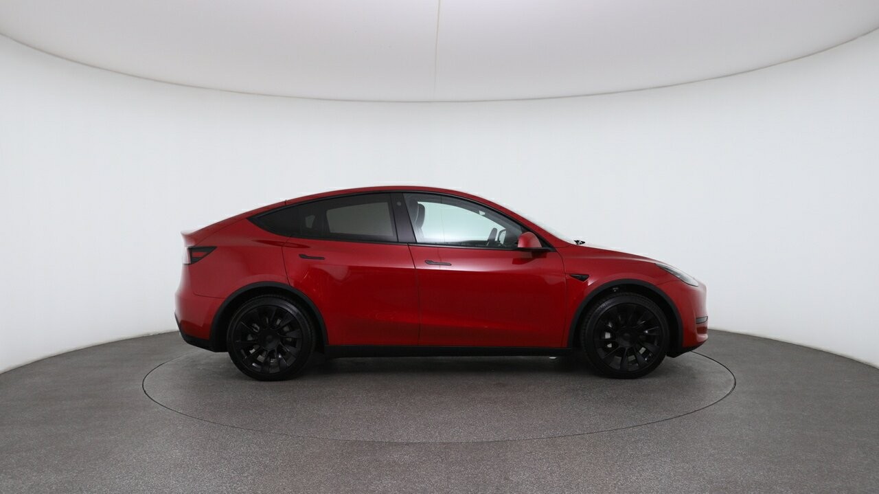 Tesla Model Y image 3