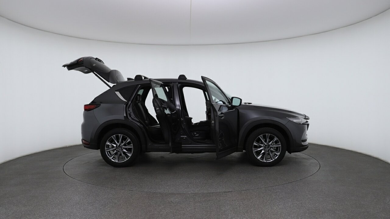 Mazda Cx-5 image 4