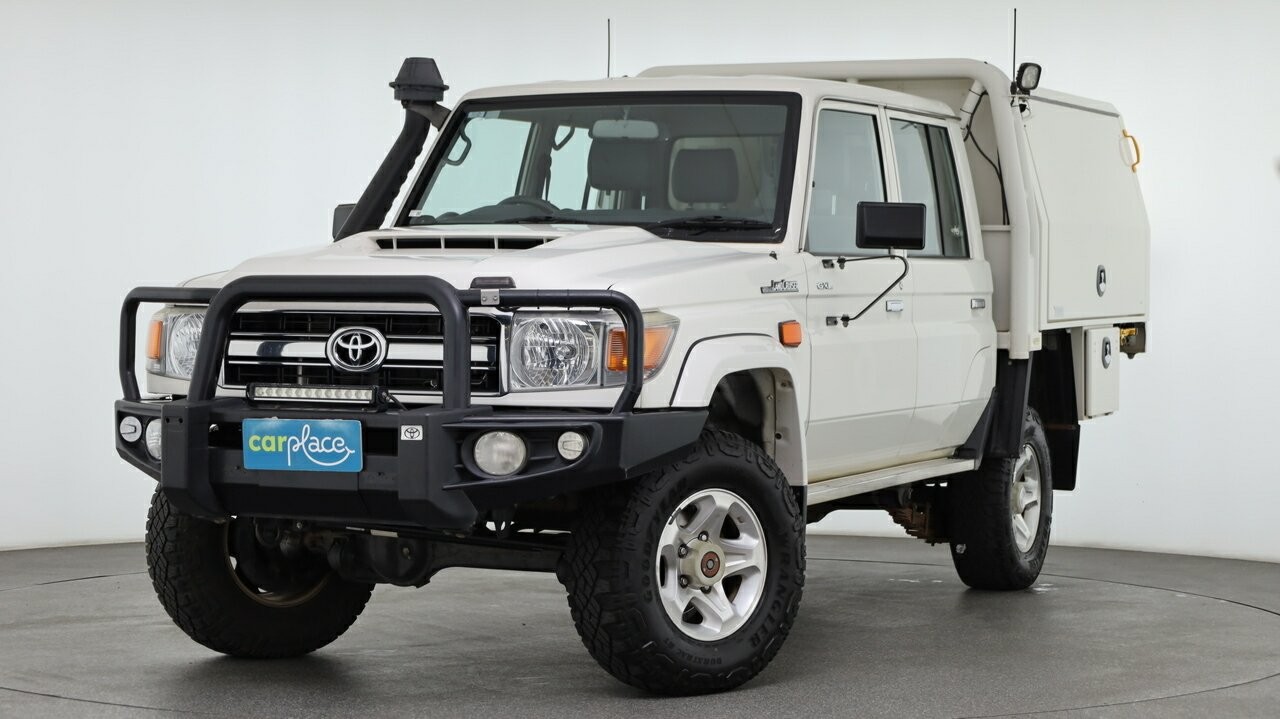 Toyota Landcruiser image 2