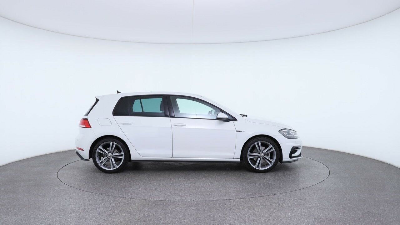 Volkswagen Golf image 3