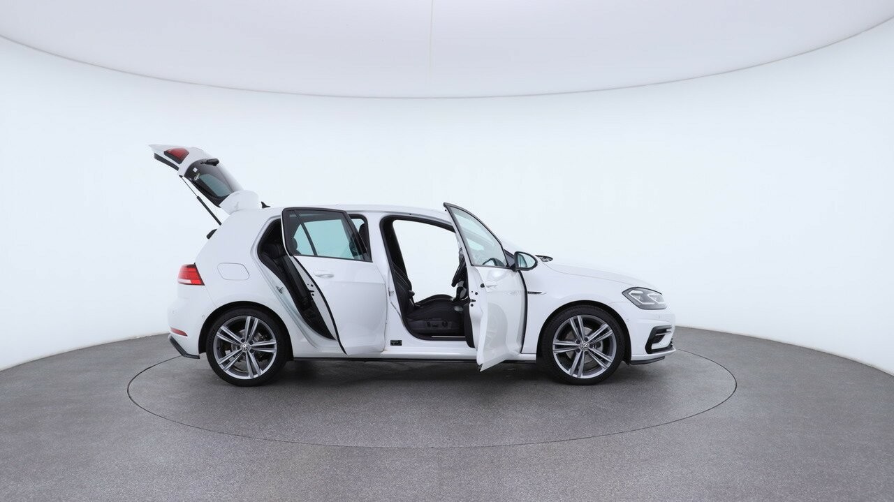 Volkswagen Golf image 4