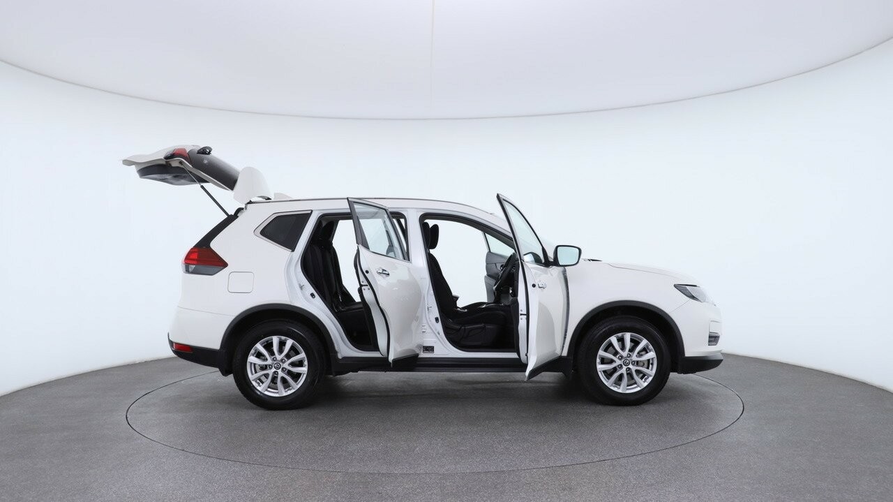 Nissan X-trail image 4