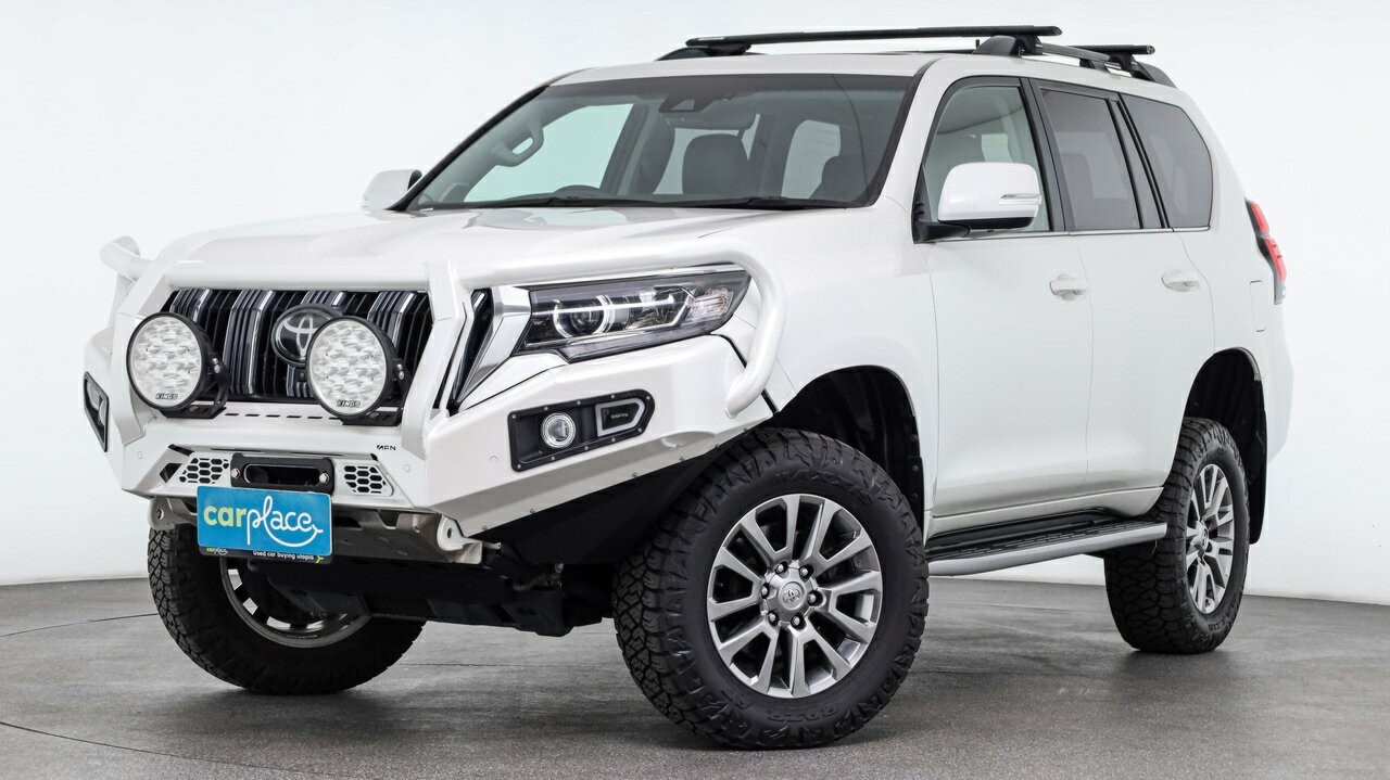 Toyota Landcruiser Prado image 2