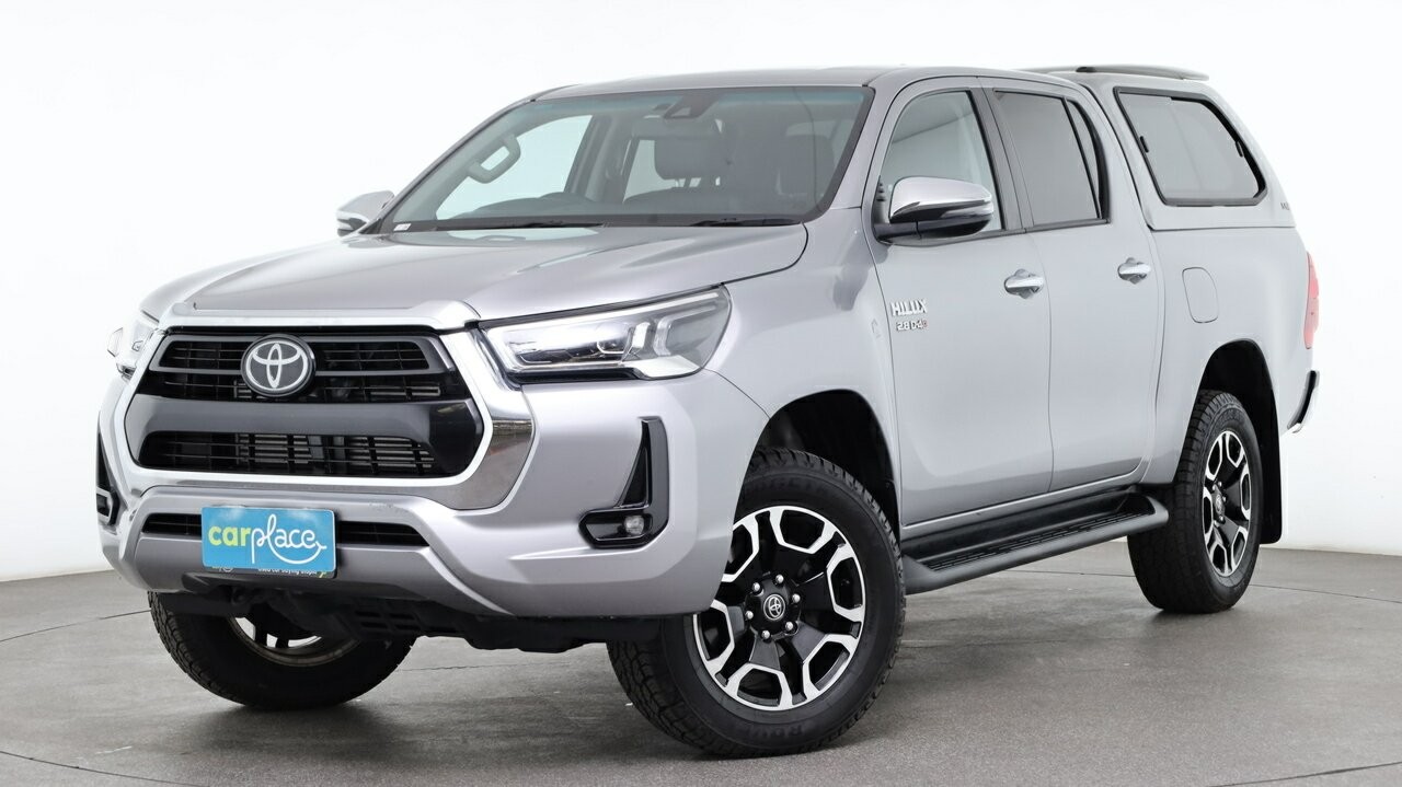 Toyota Hilux image 2