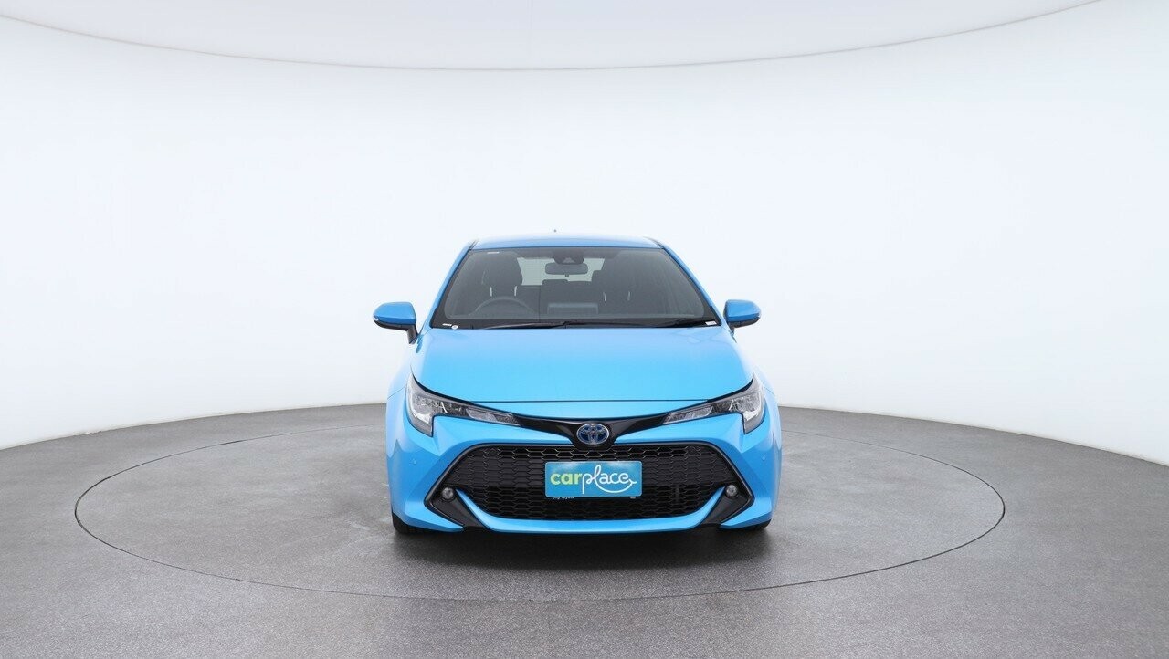 Toyota Corolla image 2