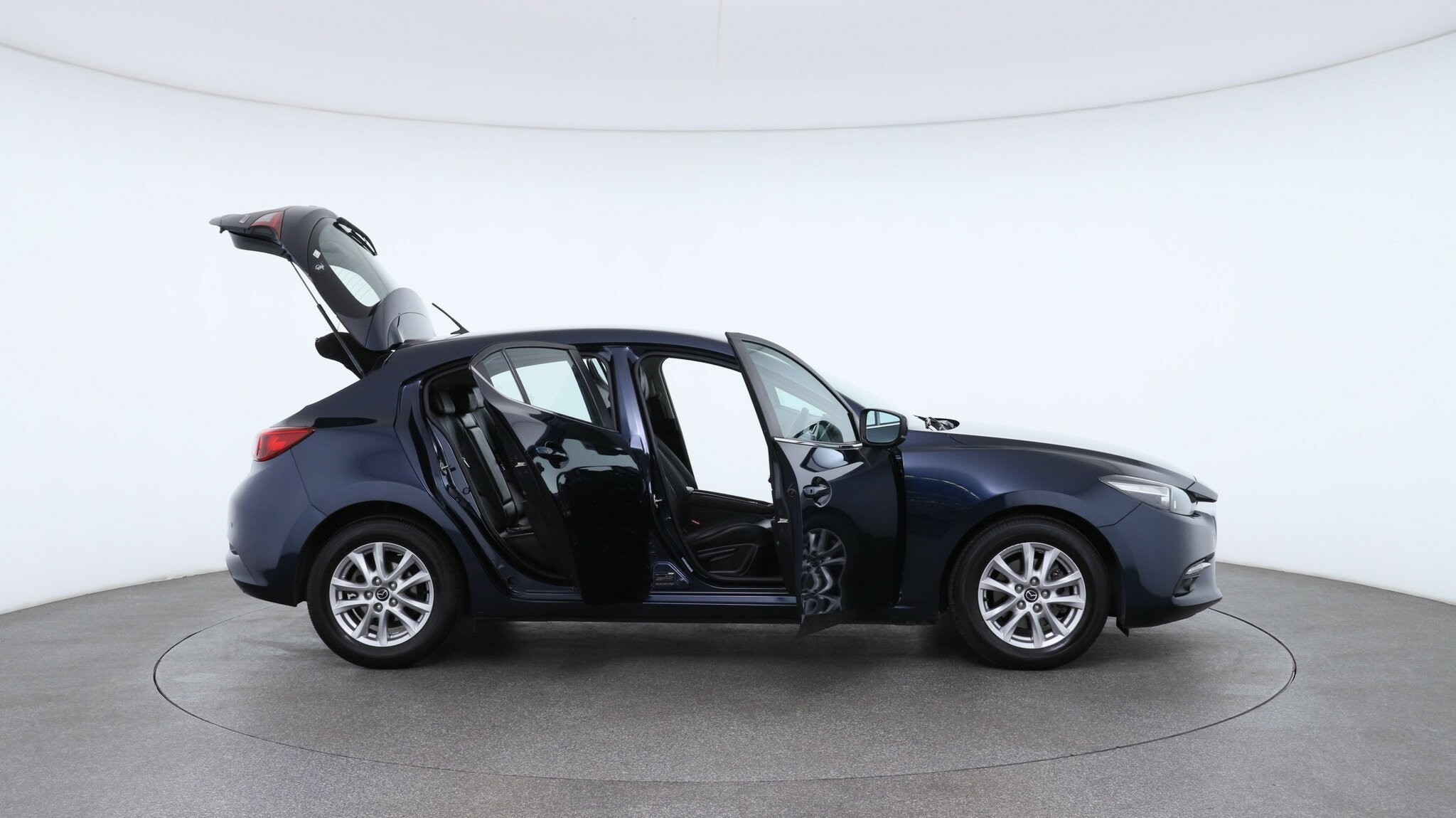 Mazda 3 image 4