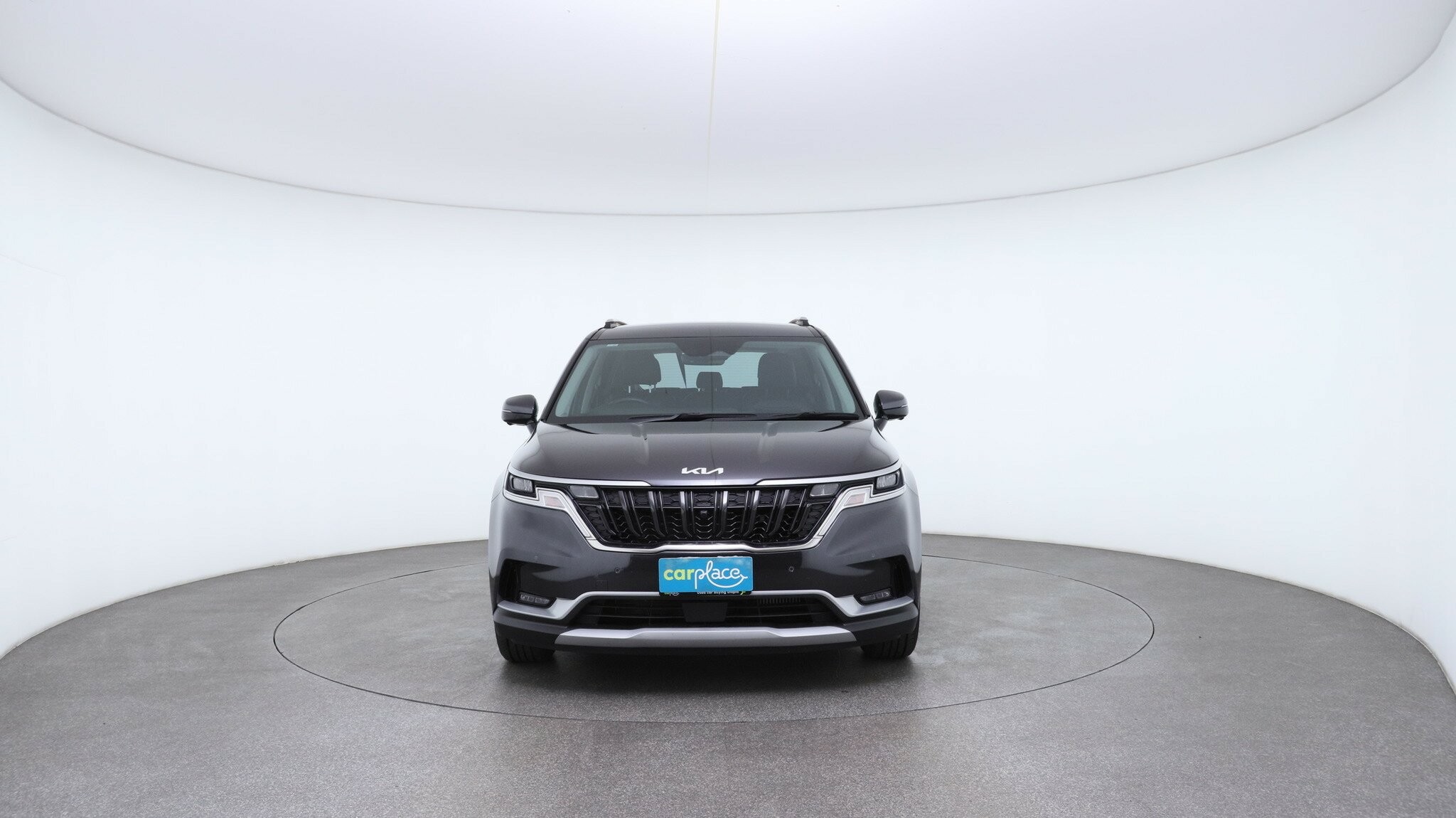 Kia Carnival image 2