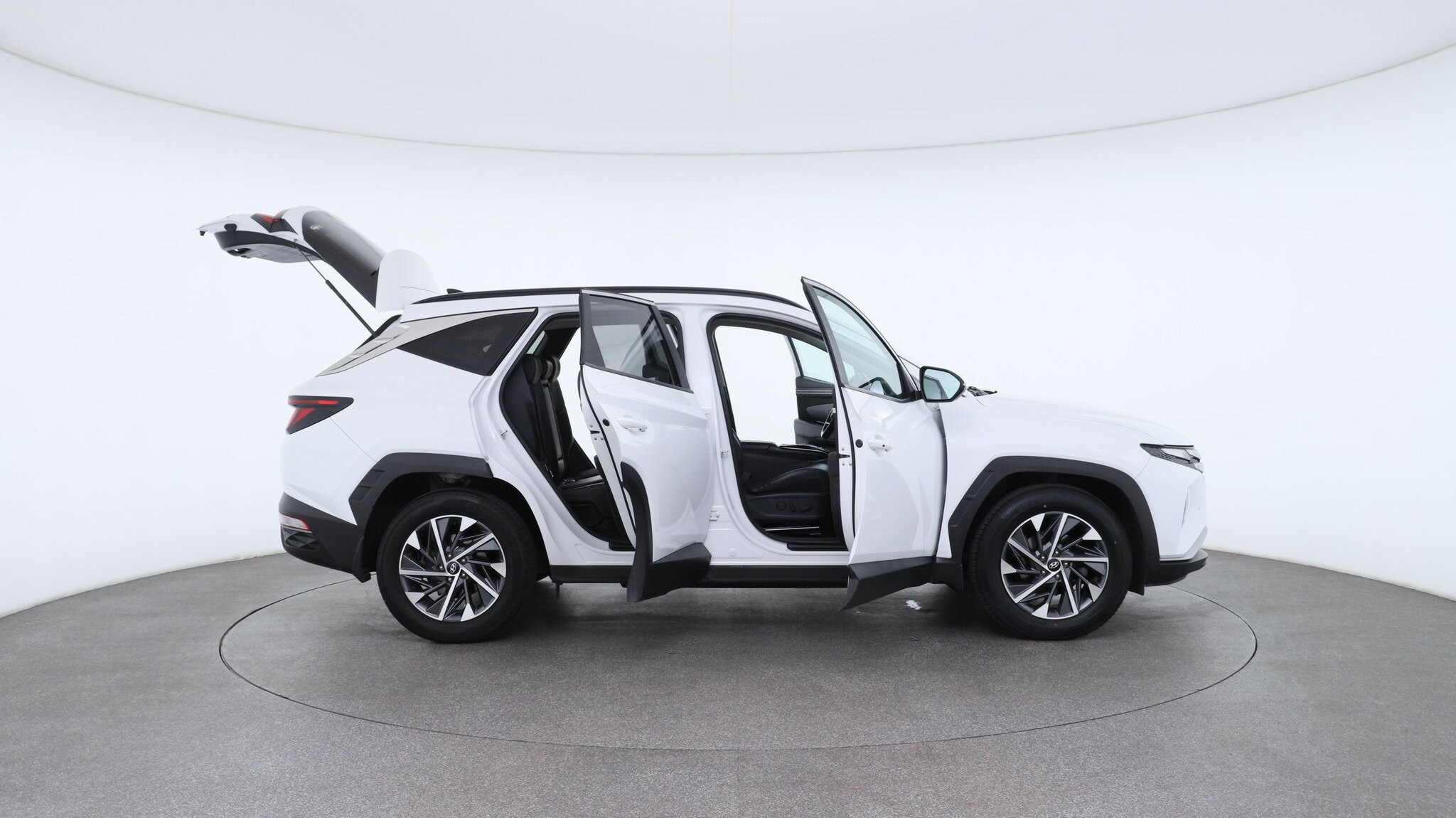 Hyundai Tucson image 4