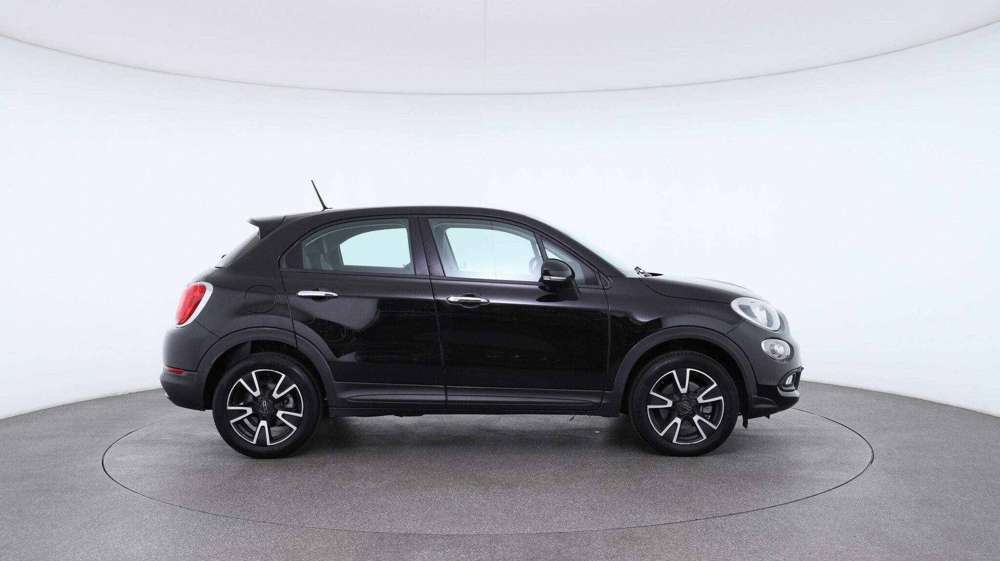 Fiat 500x image 3