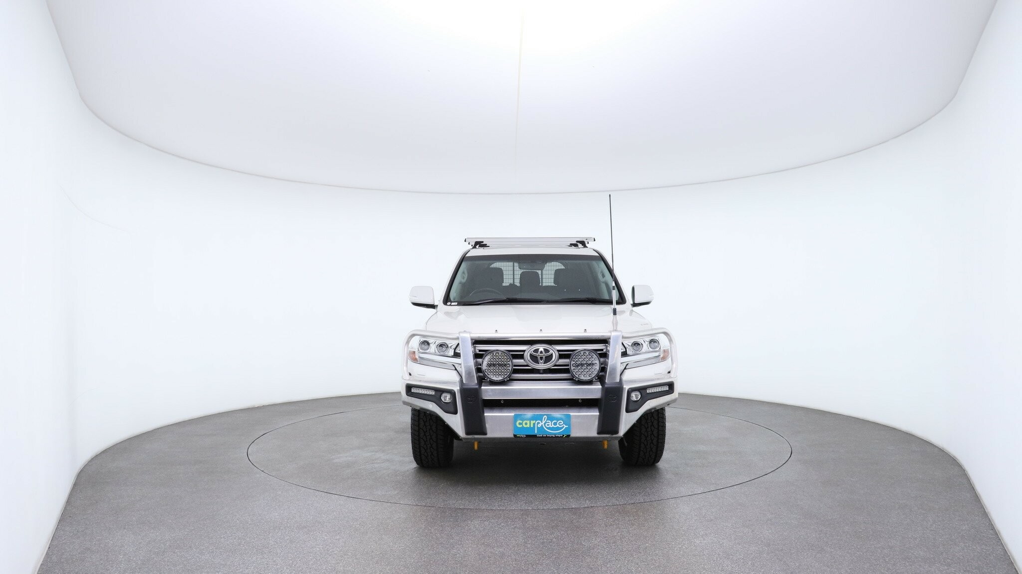 Toyota Landcruiser image 2