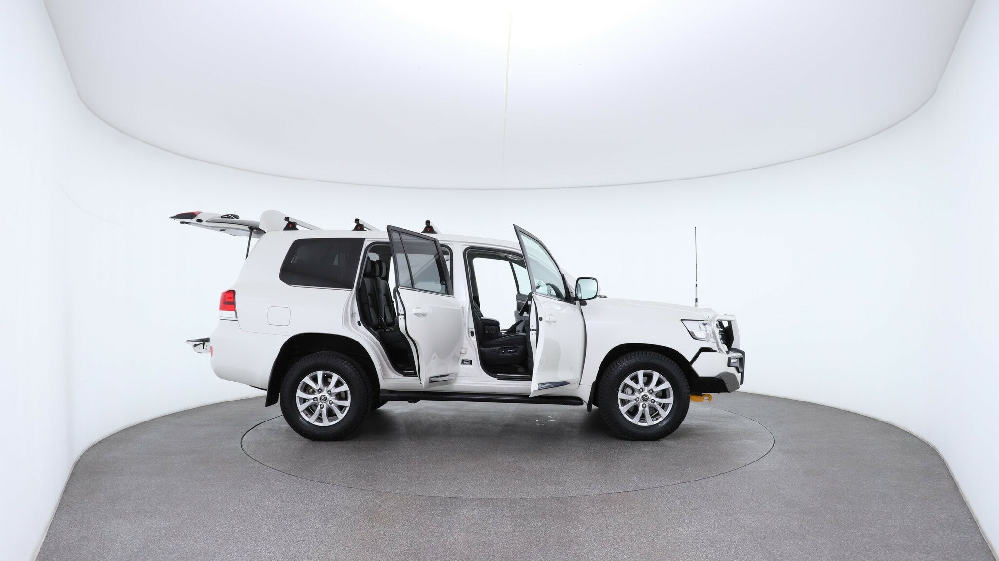 Toyota Landcruiser image 4