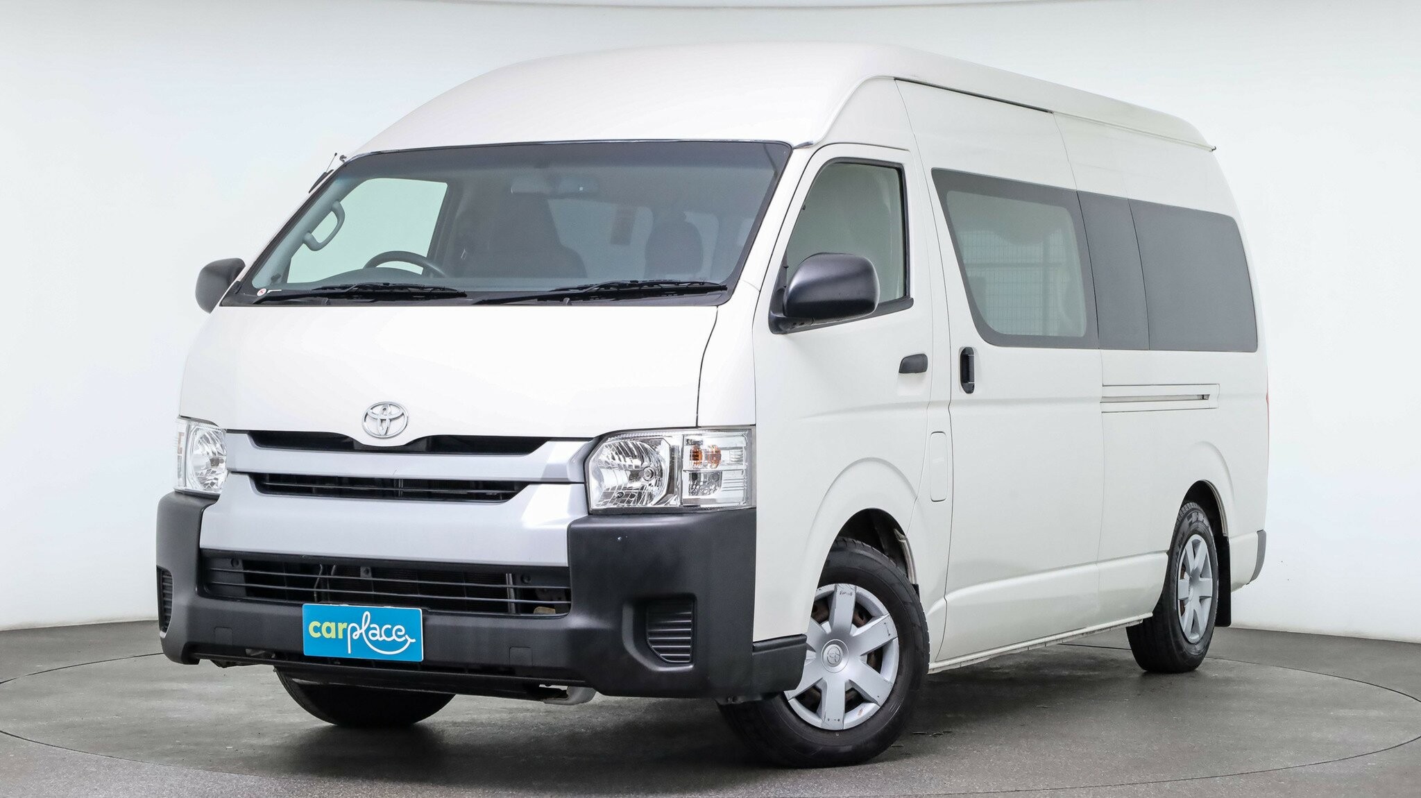 Toyota Hiace image 1