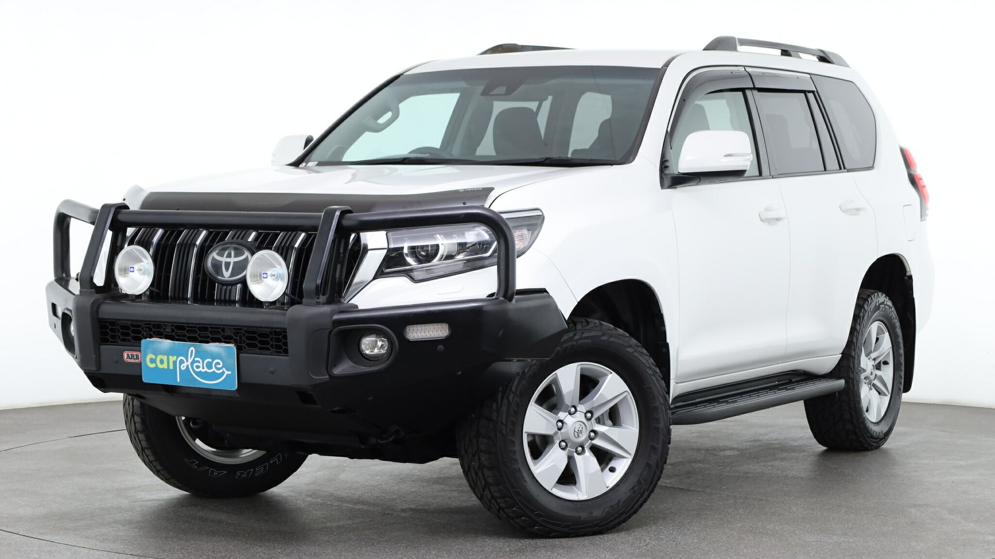 Toyota Landcruiser Prado image 2