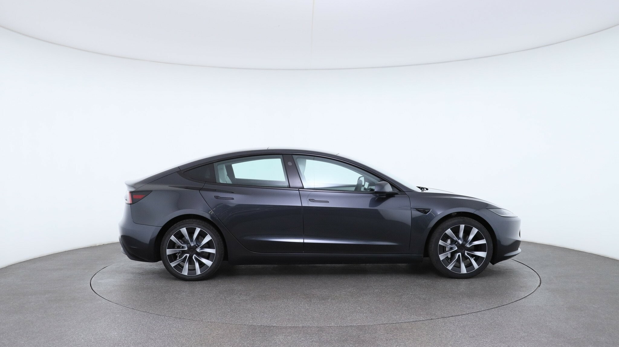 Tesla Model 3 image 3