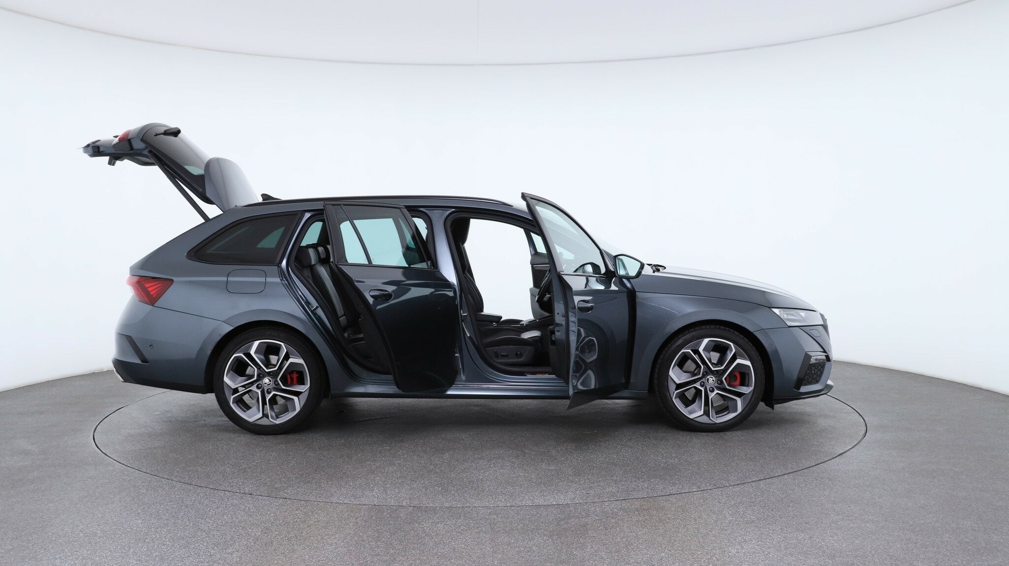 Skoda Octavia image 4