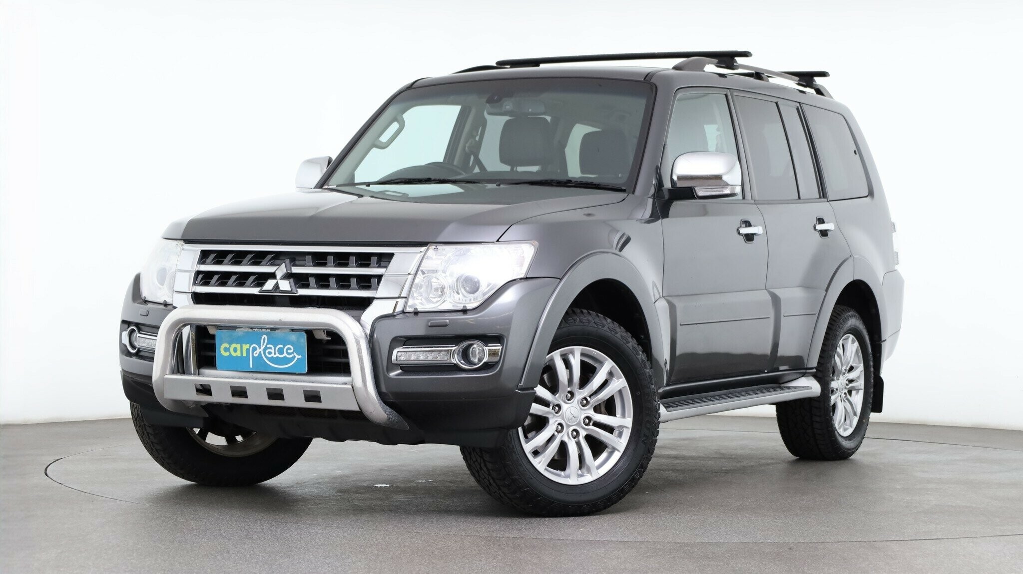 Mitsubishi Pajero image 1