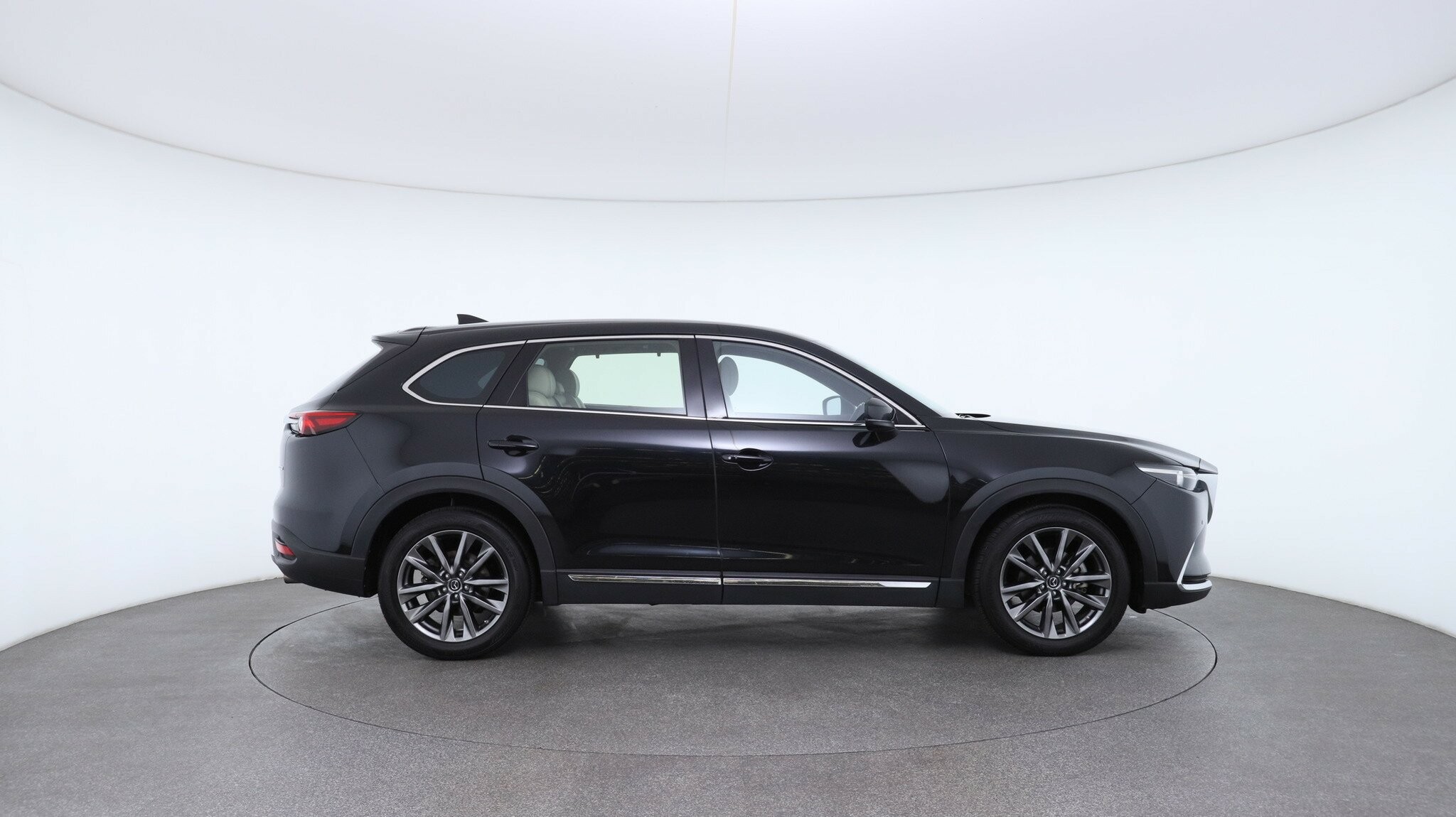Mazda Cx-9 image 4