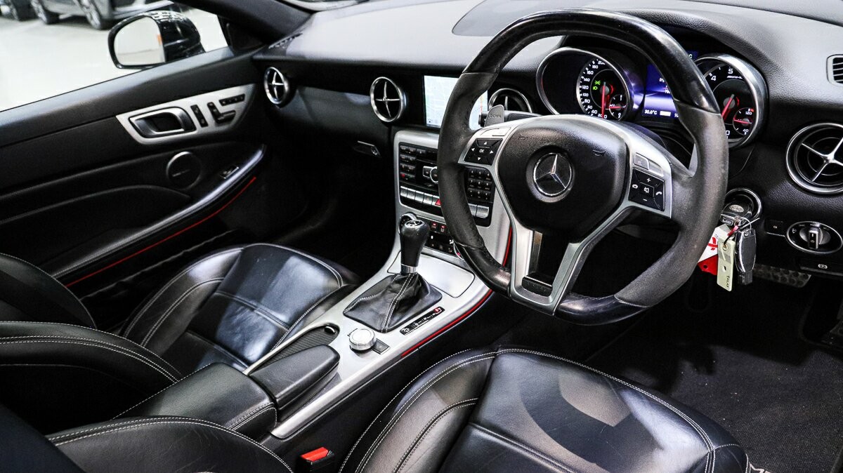 Mercedes Benz Slk-class image 4