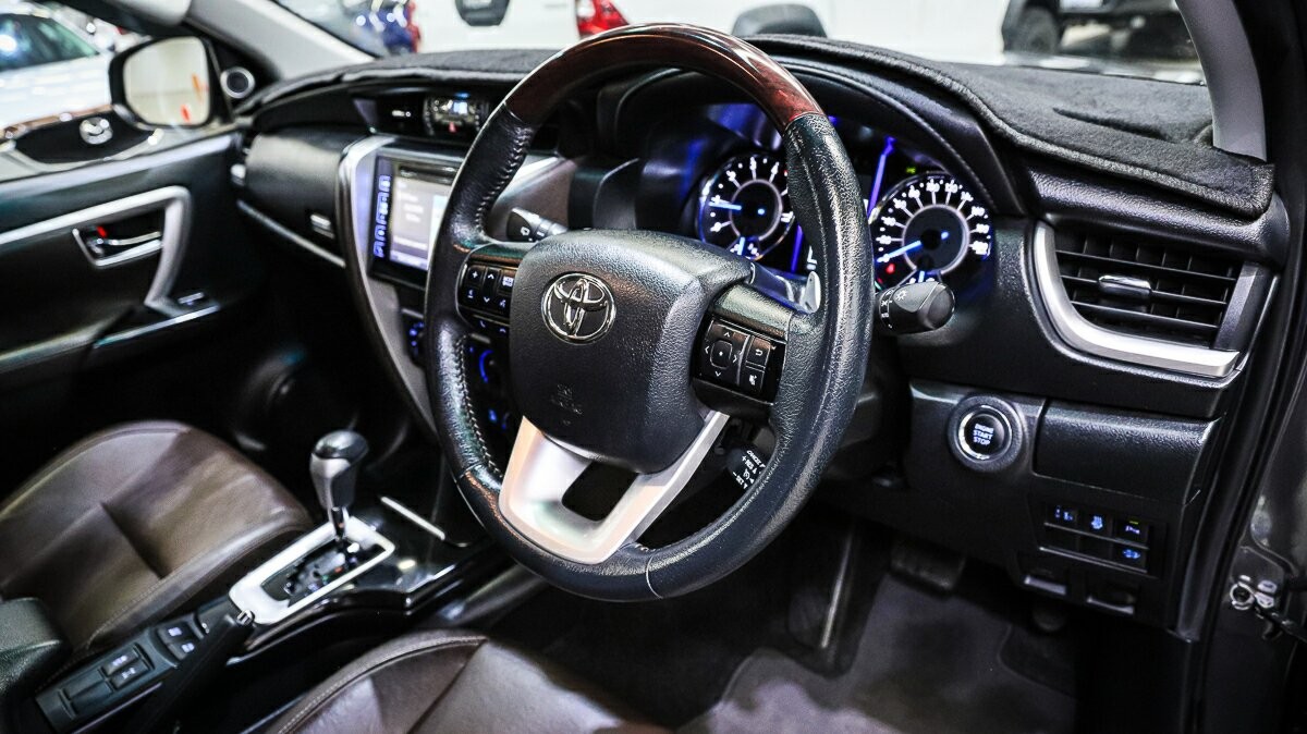 Toyota Fortuner image 4