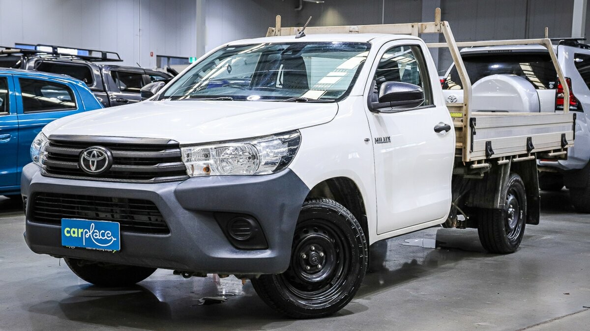 Toyota Hilux image 1