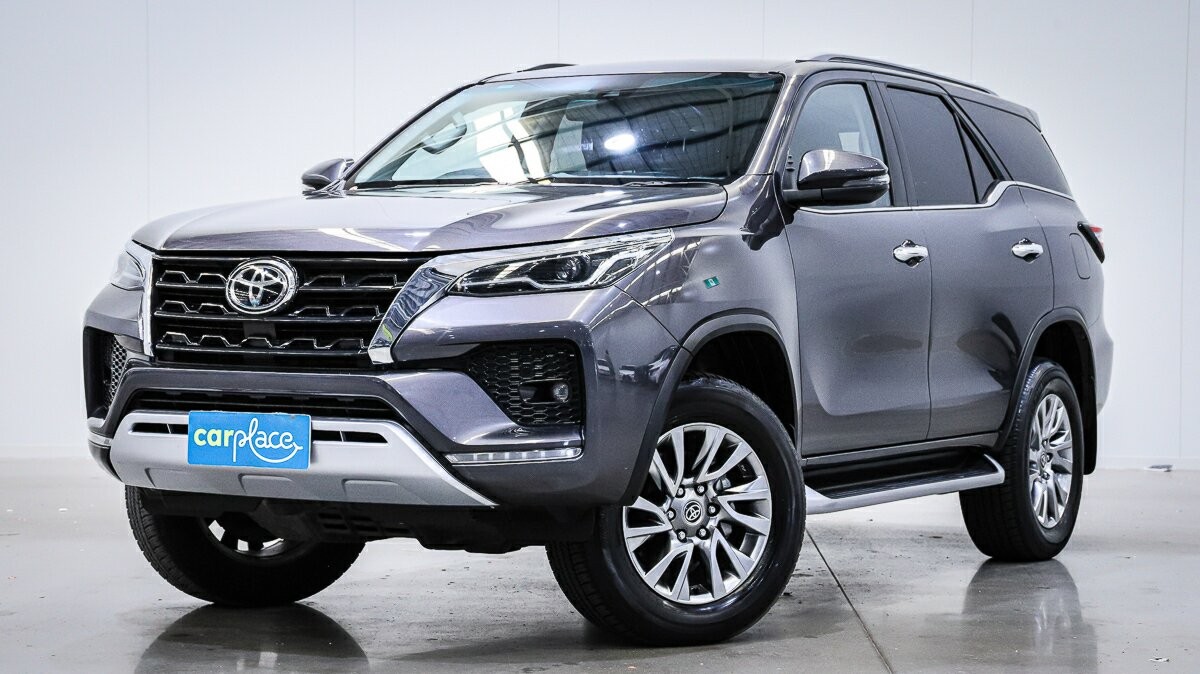 Toyota Fortuner image 1