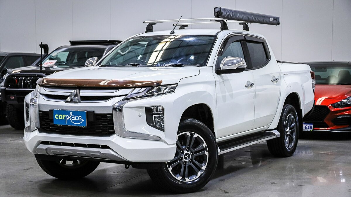 Mitsubishi Triton image 1