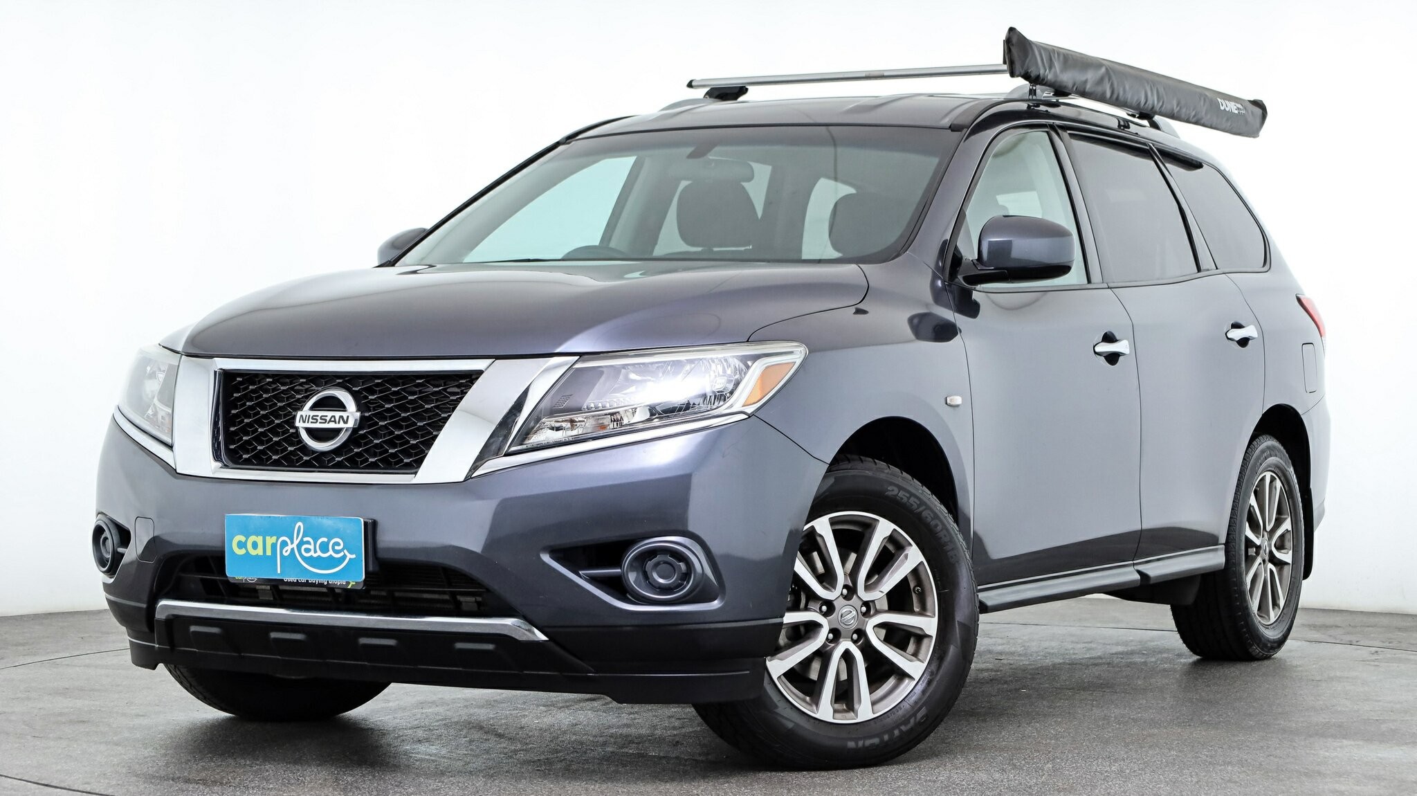 Nissan Pathfinder image 1