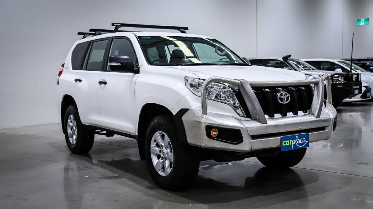 Toyota Landcruiser Prado image 3