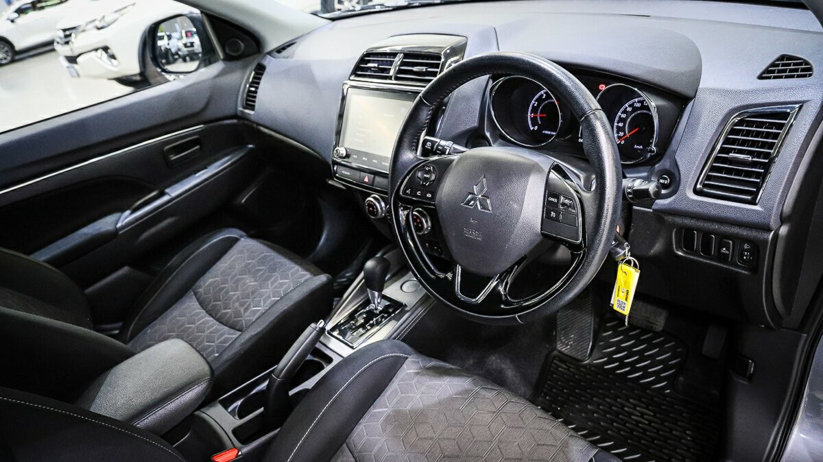 Mitsubishi Asx image 4