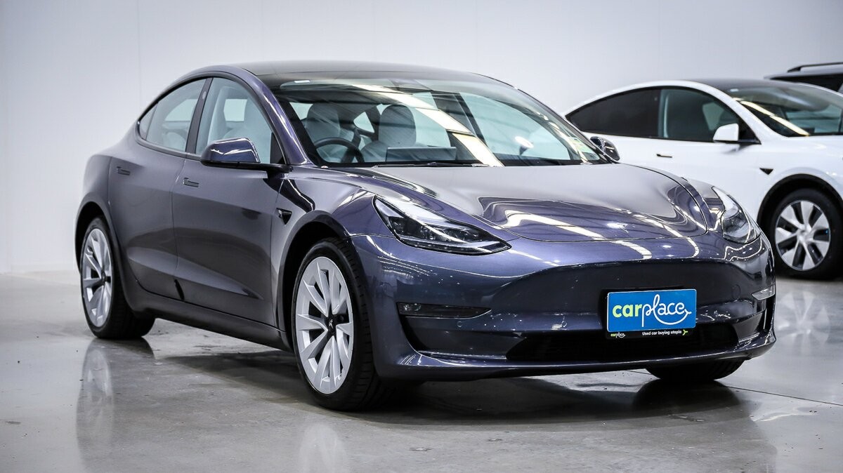Tesla Model 3 image 3