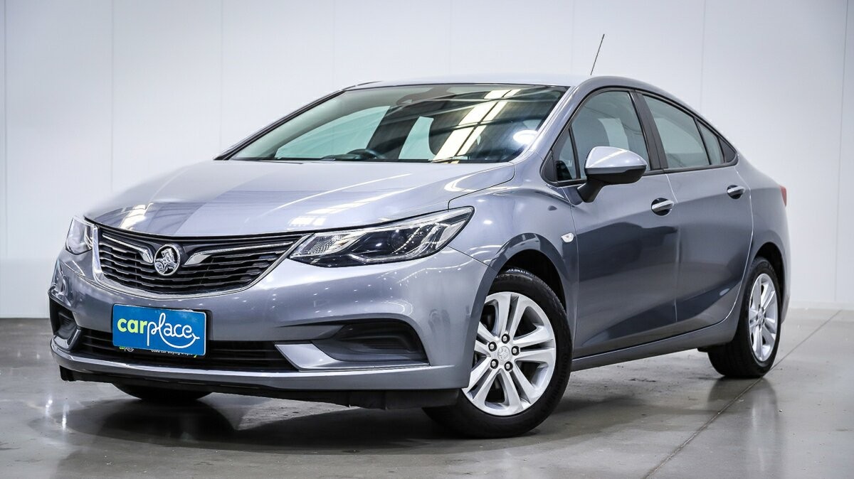 Holden Astra image 1