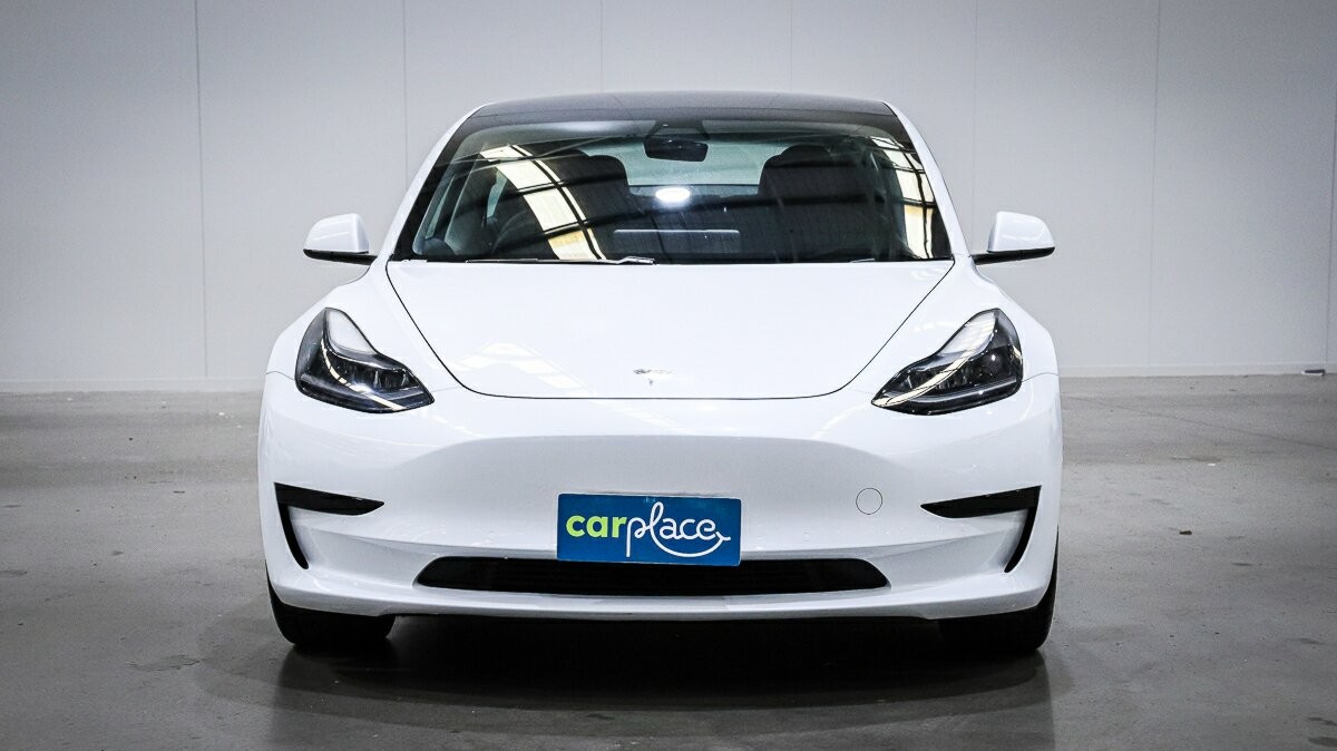 Tesla Model 3 image 2
