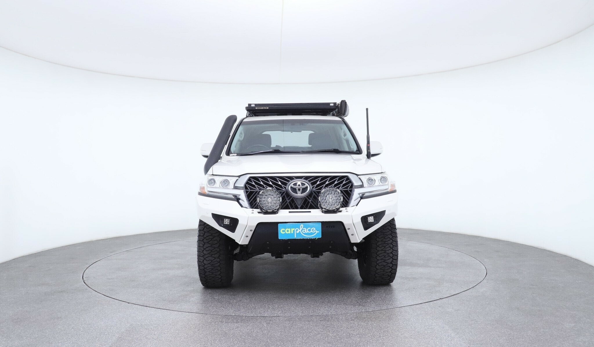 Toyota Landcruiser image 2