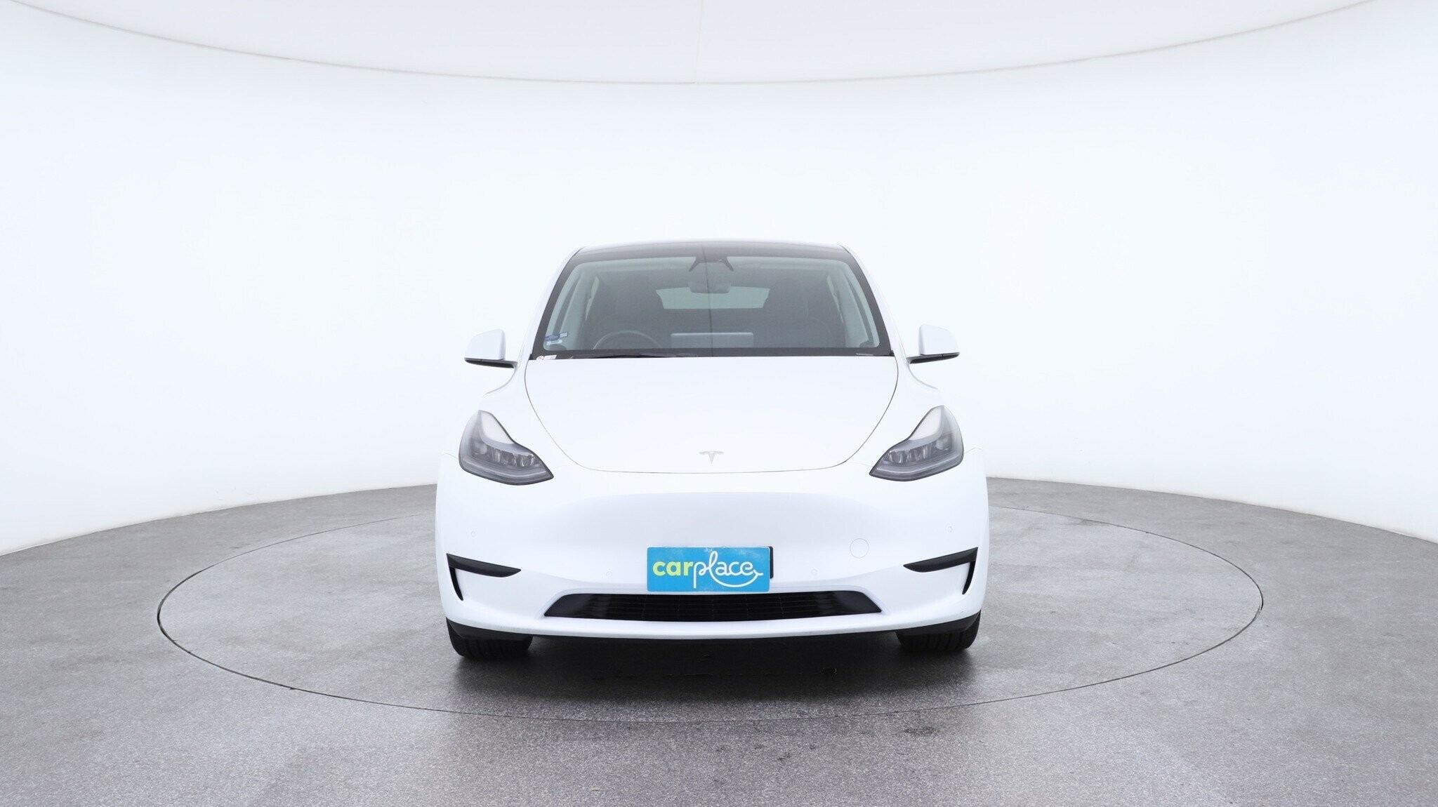 Tesla Model Y image 2